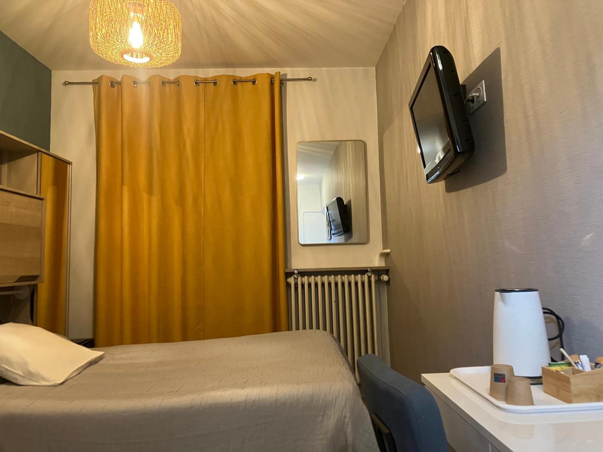 Hotel Du Nord Chambres Familiales Fontaines  Eksteriør billede