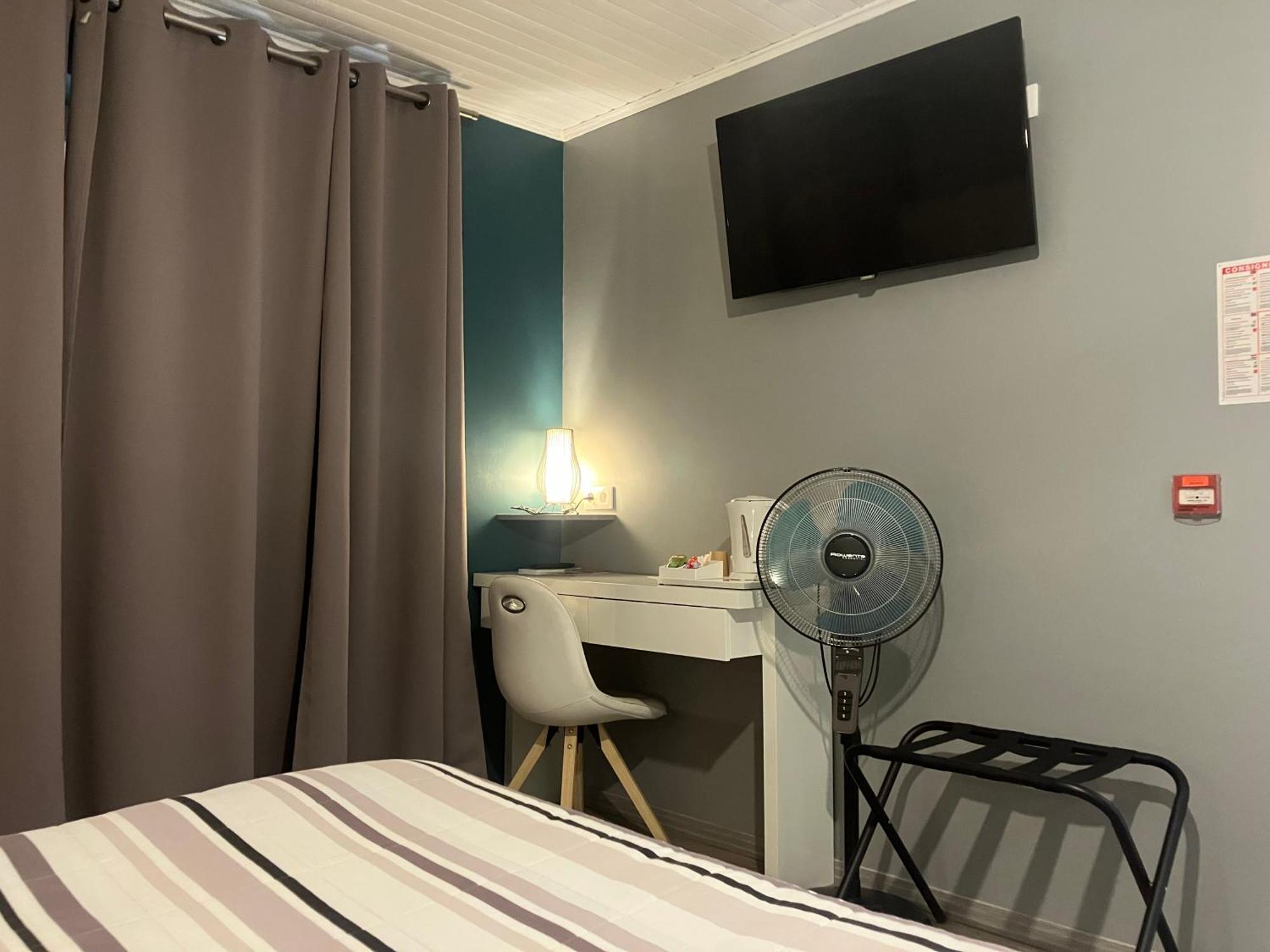 Hotel Du Nord Chambres Familiales Fontaines  Eksteriør billede