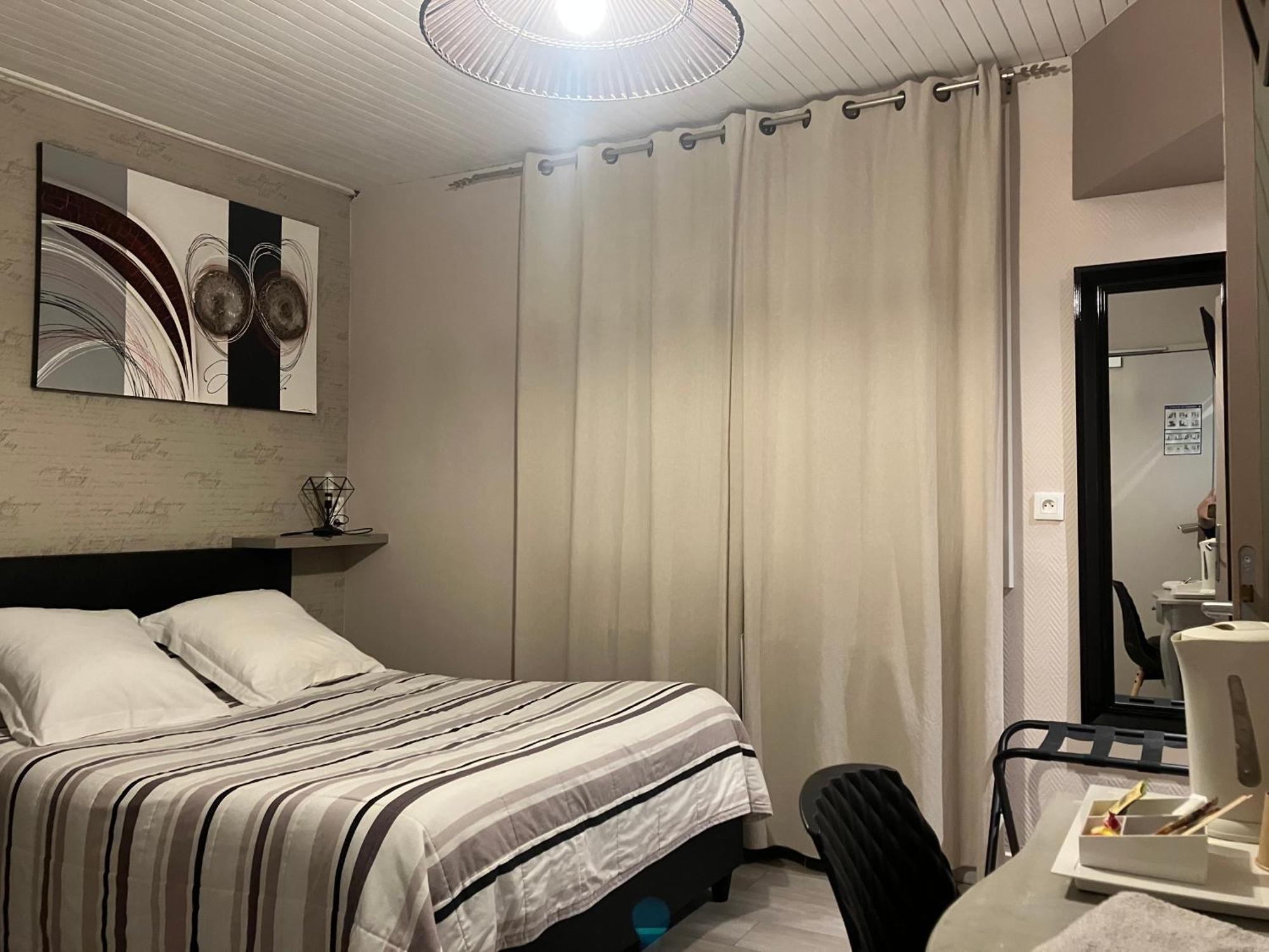 Hotel Du Nord Chambres Familiales Fontaines  Eksteriør billede