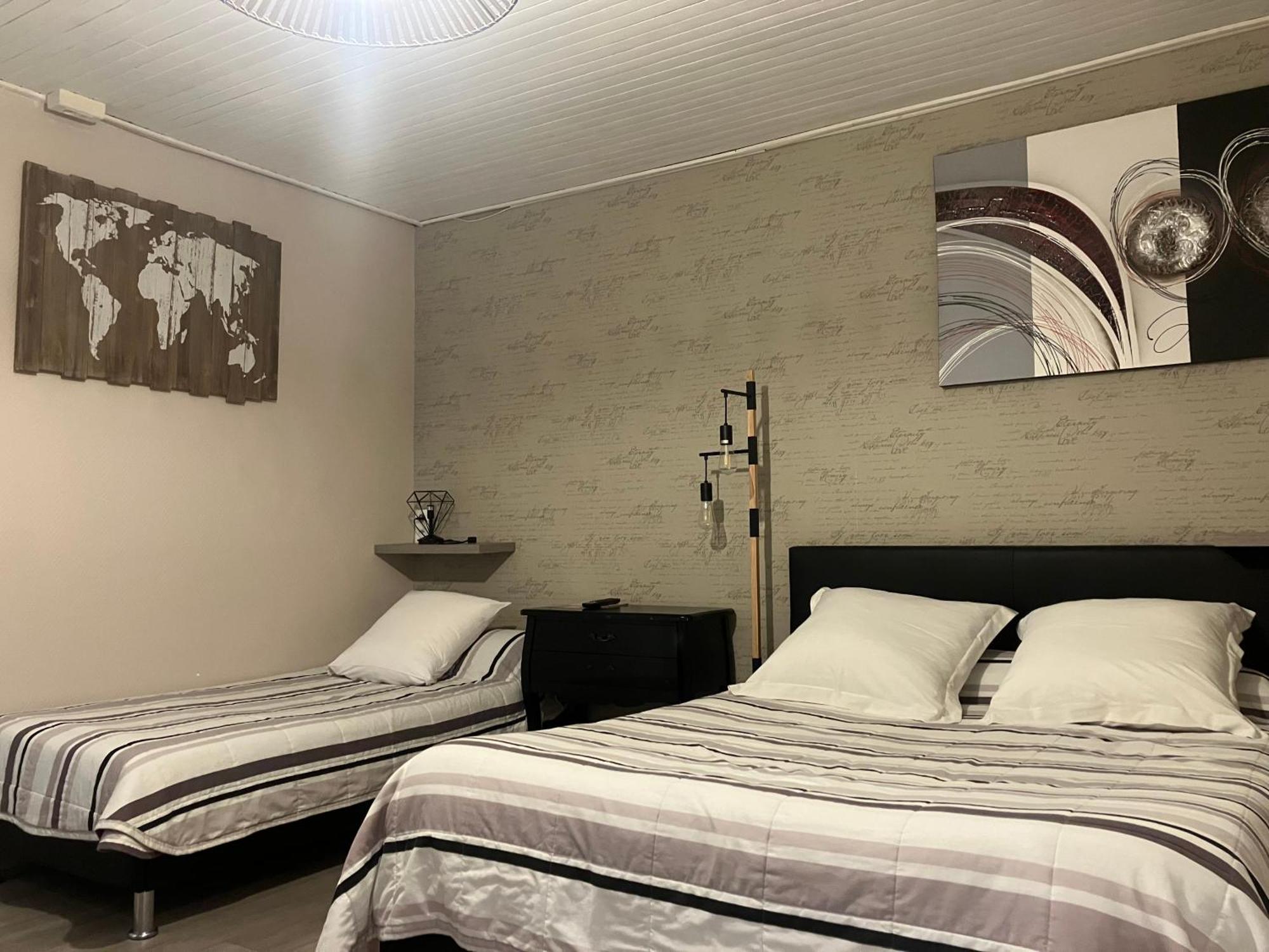 Hotel Du Nord Chambres Familiales Fontaines  Eksteriør billede