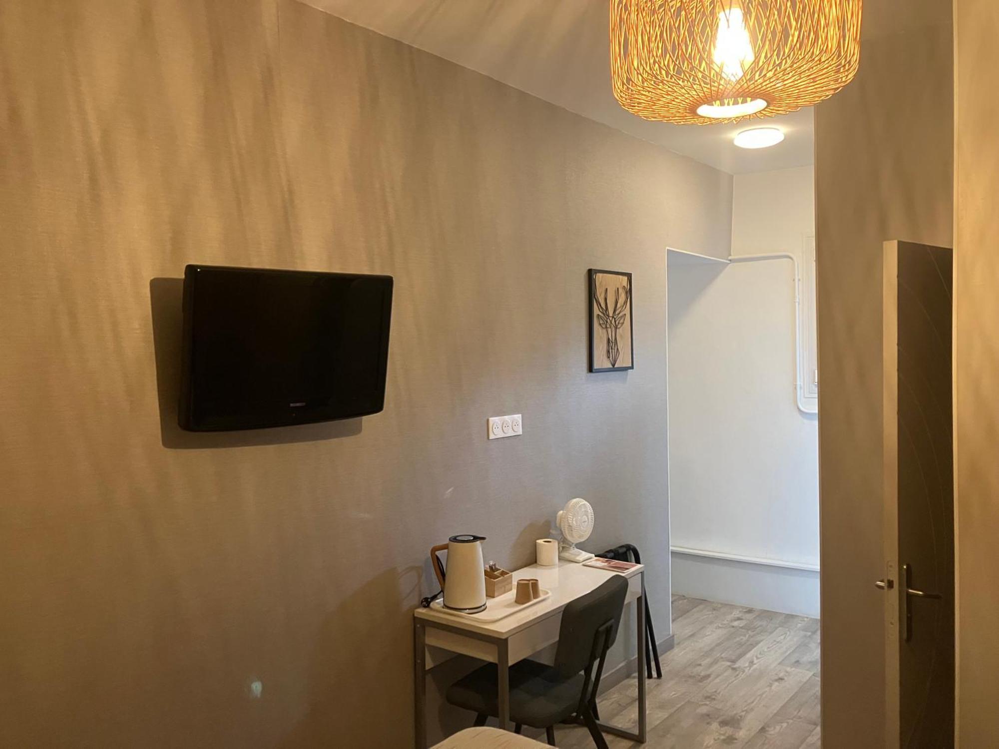 Hotel Du Nord Chambres Familiales Fontaines  Eksteriør billede